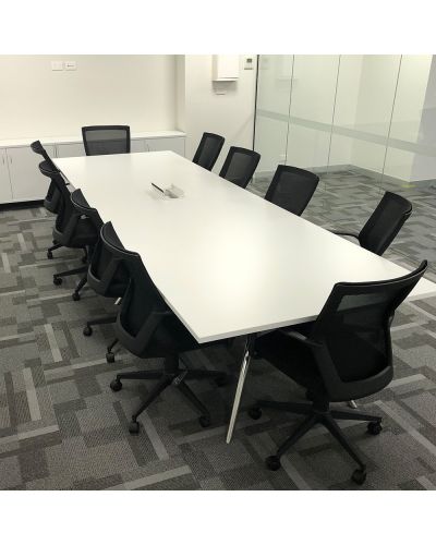 Eona Boardroom Table