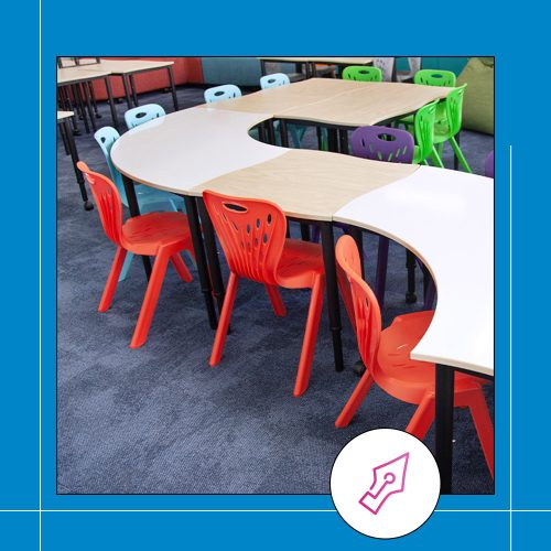 chairs and desks organised in a kagan classroom