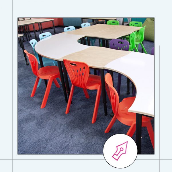 chairs and desks organised in a kagan classroom